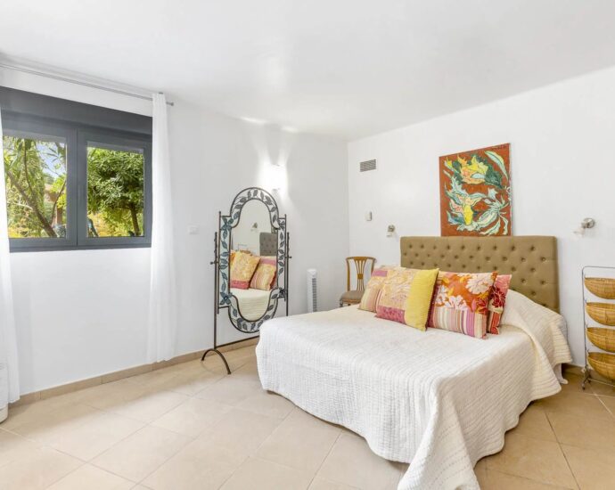 Porto-Vecchio, 6 Chambres, Piscine à débordement, Vue mer panoramique, Proche plage