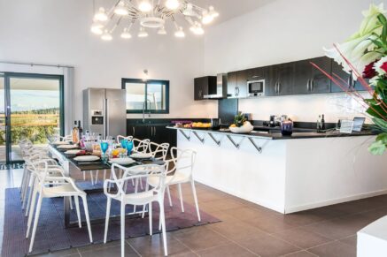 Exclusivité, Ste Lucie de Porto-Vecchio, Villa T6, proche Pinarello, avec  piscine, vue mer