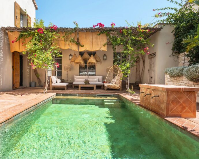 Saint Florent, Villa 6 chambres, piscine, proche plage et centre-ville