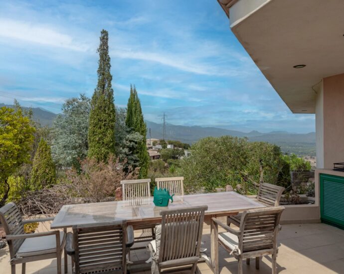 Porto-Vecchio, 6 Chambres, Piscine à débordement, Vue mer panoramique, Proche plage