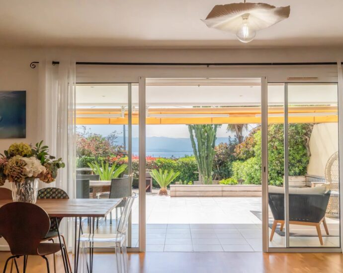 Exclusivité, Ajaccio, Sanguinaires, Appartement standing, 4 chambres, vue mer, plage à pieds