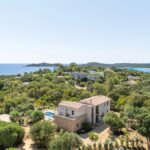 Pinarello, Exclusivité, Villa neuve en pierre, 4 chambres, piscine, vue mer et plage à pied