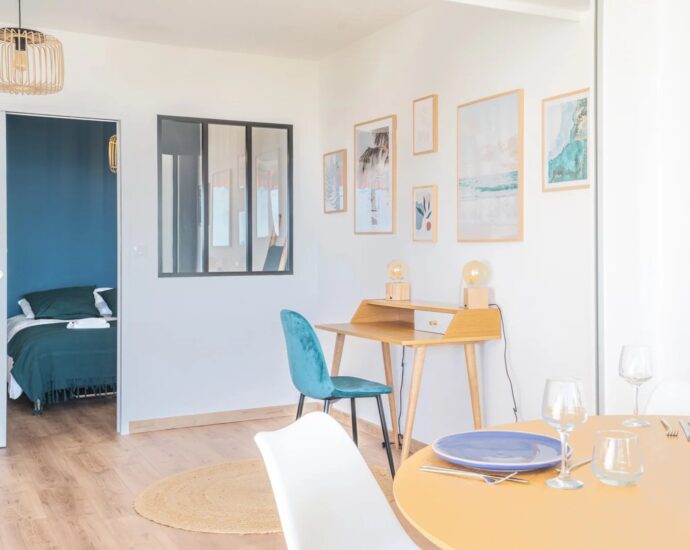 Exclusive Listing, Ajaccio, Route des Sanguinaires, One-Bedroom Apartment with Panoramic Sea View, Walking Distance to the Beach