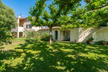 Saint Florent, Villa vue mer panoramique, 7 chambres, appartements indépendants, proche plage