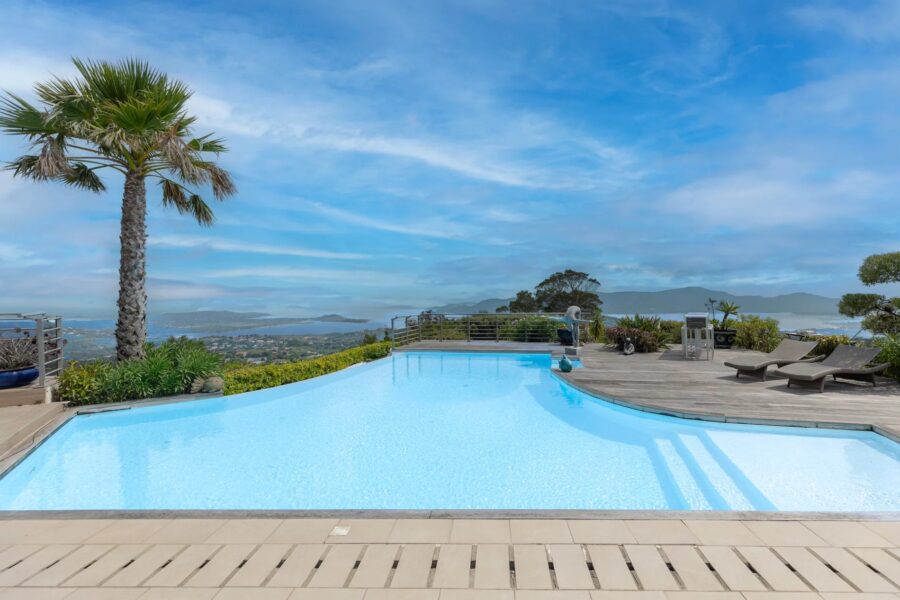 Porto-Vecchio, 6 Chambres, Piscine à débordement, Vue mer panoramique, Proche plage