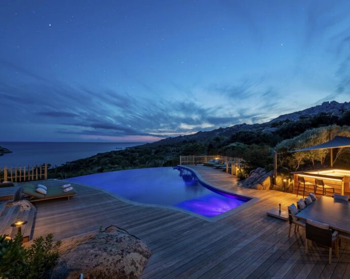 Bonifacio, 4 Chambres, Piscine, Pied dans l’eau, Vue mer Panoramique