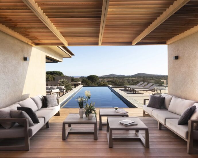 Pinarello, 5 Bedroom Villa, Infinity pool, sea View,  close to the beach