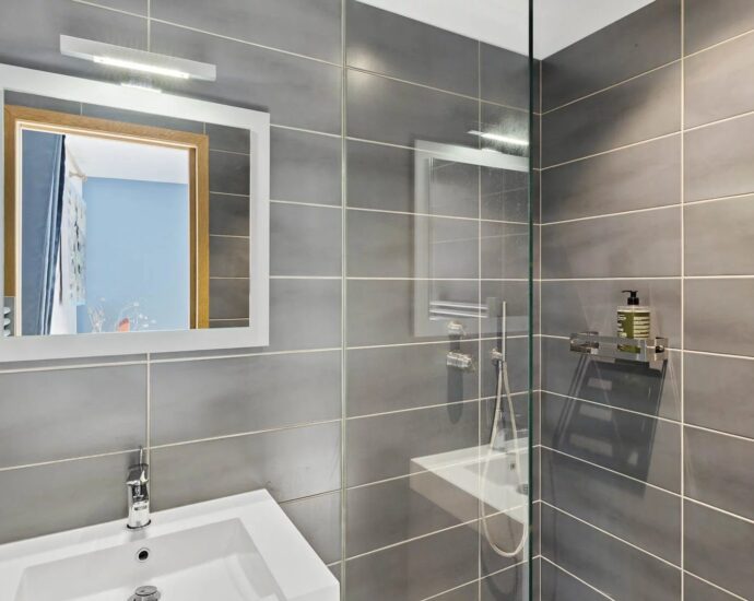 Exclusivité, Pianotolli-Caldarello, Villa d’architecte, 5 Chambres, Piscine à débordement, Vue mer, proche plage de Chevano