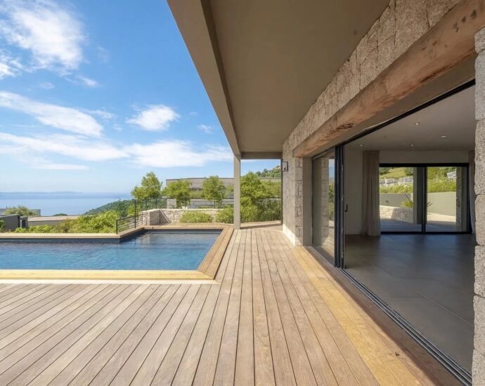 Ajaccio, Programme neuf, Villa de standing, 3 chambres, vue panoramique mer et montagnes, piscine, proche plage