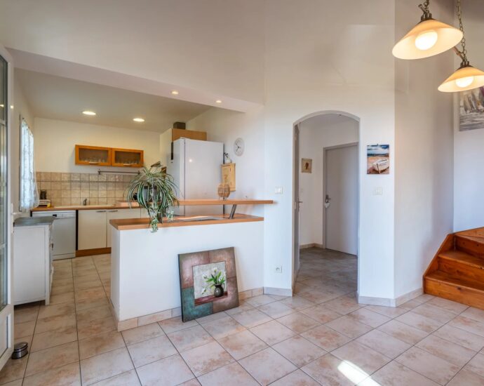 Saint Florent, Villa vue mer panoramique, 7 chambres, appartements indépendants, proche plage