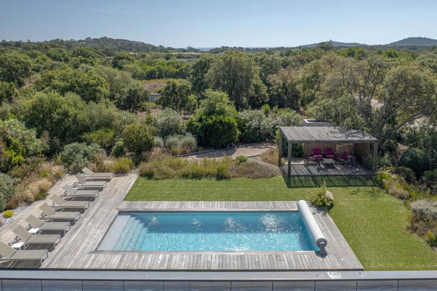 Pinarello, Villa contemporaine, 4 chambres, Piscine, plage à pied