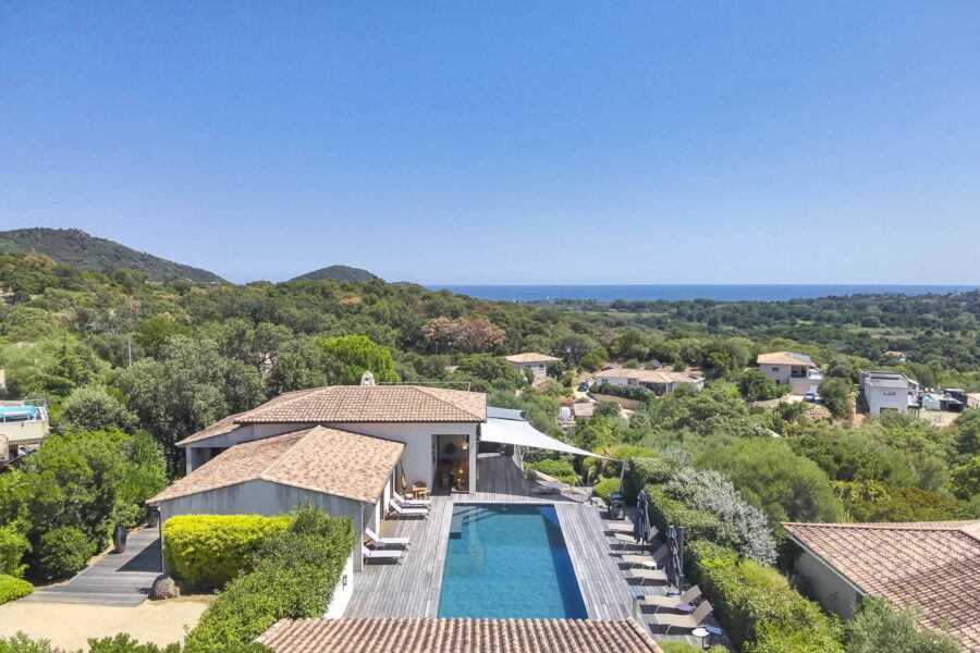 Exclusivité, Ste Lucie de Porto-Vecchio, Villa T6, proche Pinarello, avec  piscine, vue mer