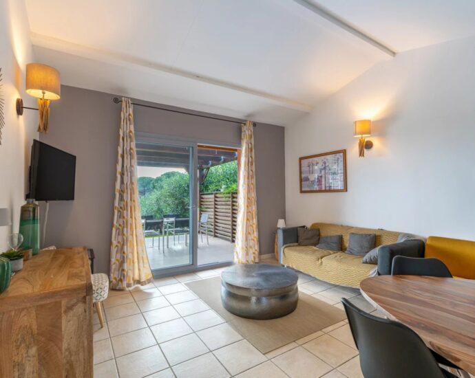 Porto-Vecchio, Villa de 2 chambres, vue  mer et maquis, proche plage