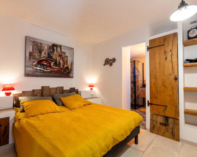 Exclusivité, Conca, Villa type Bergerie, 4 chambres, dépendance, piscine, vue montagnes