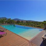 Propriano, villa 5 chambres, piscine et vue mer