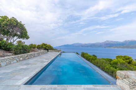 Saint-Florent, Villa contemporaine, 4 chambres, vue mer panoramique, piscine, domaine privé, plage à pieds