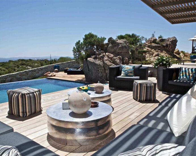 Bonifacio, Sperone, 5 bedroom villa, sea view, swimming pool