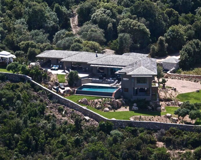 Bonifacio, Sperone, 5 bedroom villa, sea view, swimming pool
