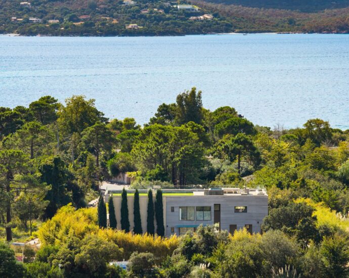 Porto Vecchio, Cala Rossa, Villa A Maredda, 5 bedrooms, swimming pool and nearby the beach, RL177