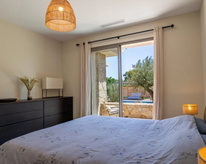 Punta d’Arasu private estate, 3-bedroom villa, near beach