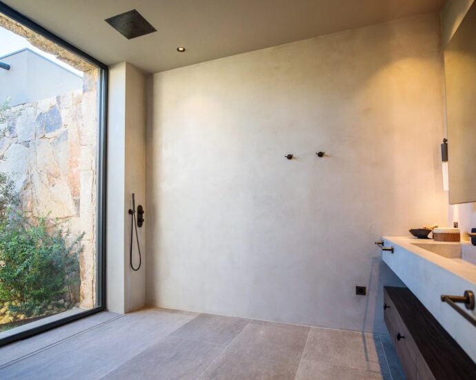 Caramontino, 6 chambres, piscine, pied dans l’eau