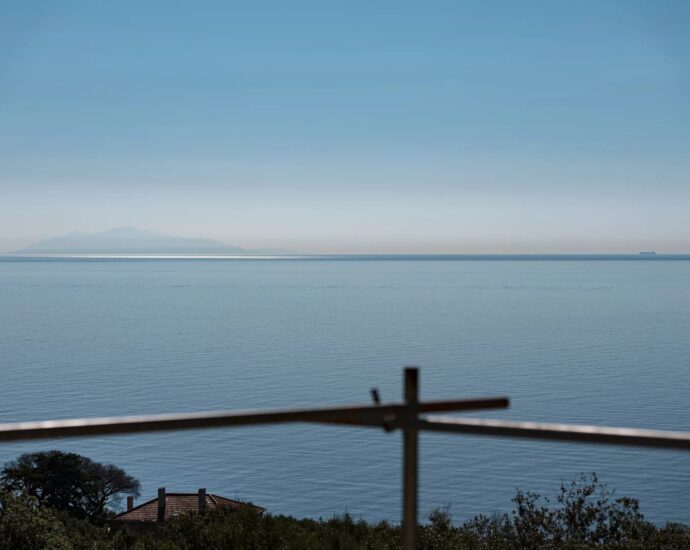 Ville di Pietrabugno. new apartment. 2 bedrooms. sea view