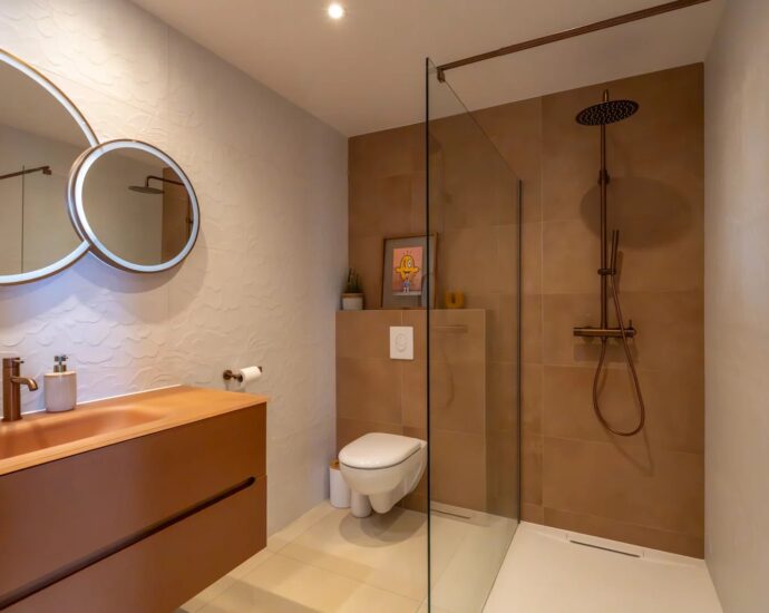 Cargèse, 2-Bedroom Apartment, Town Center, Walking Distance to the Beach, Sea View