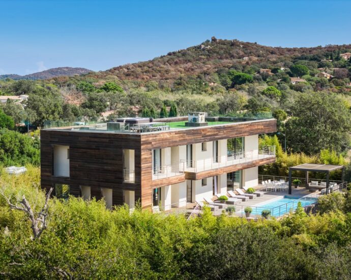 Porto Vecchio, Cala Rossa, Villa A Maredda, 5 bedrooms, swimming pool and nearby the beach, RL177