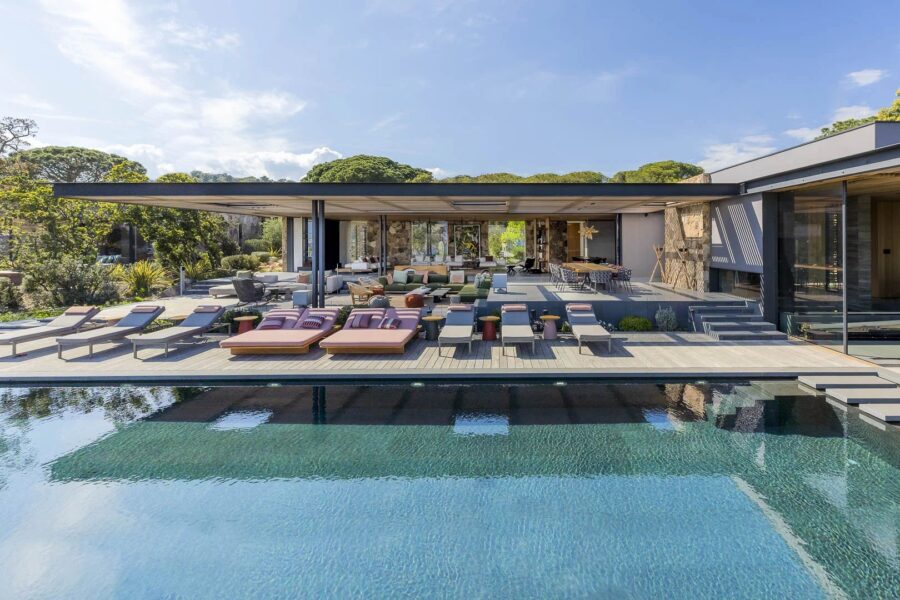 Arinella, 7 bedroom villa, waterfront, RL313 Benguerra