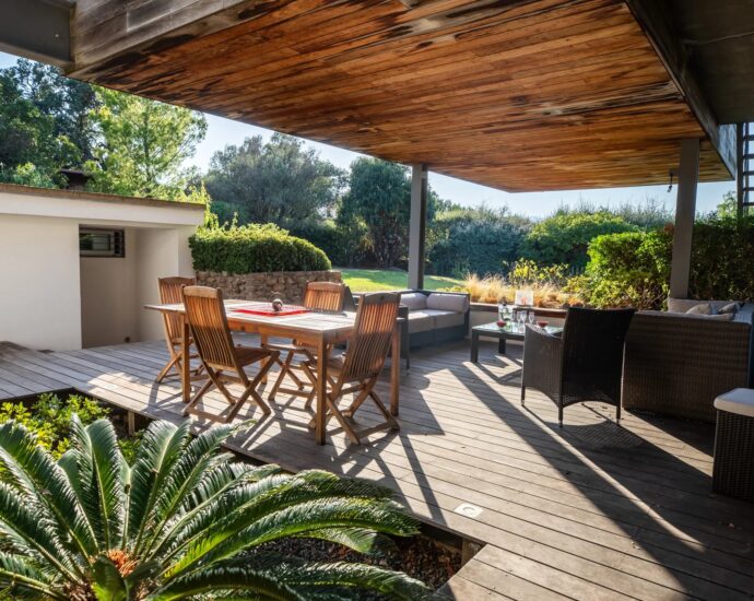 Pinarello, Villa 5 chambres, piscine, vue mer et montagnes