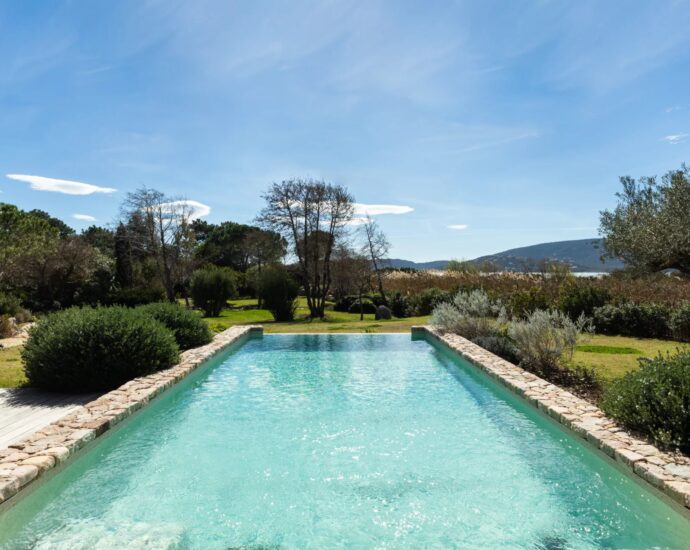 Cala Rossa beach, 5 rooms, pool, right on the water, RL351 Alzu di Cala Rossa