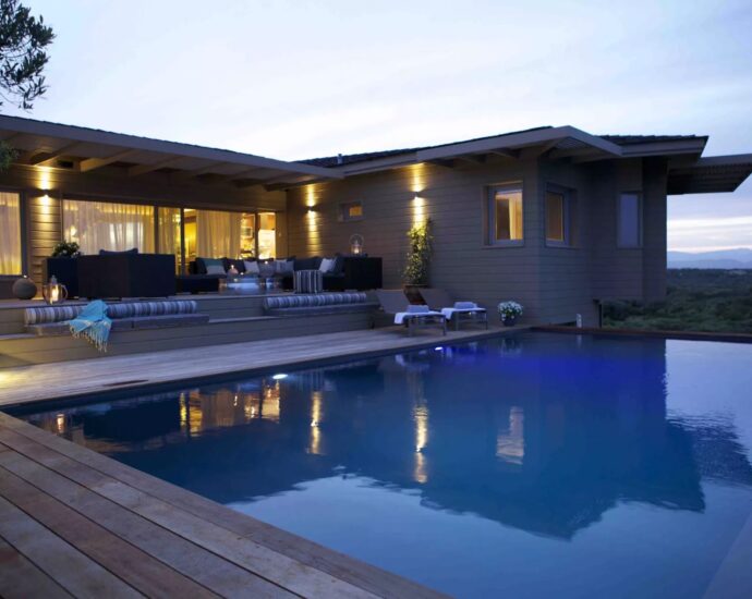 Bonifacio, Sperone, 5 bedroom villa, sea view, swimming pool