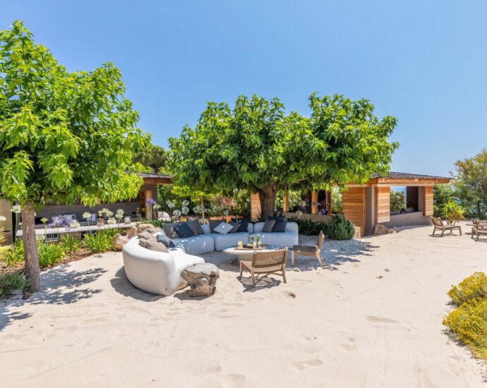 Caramontino, 6 chambres, piscine, pied dans l’eau