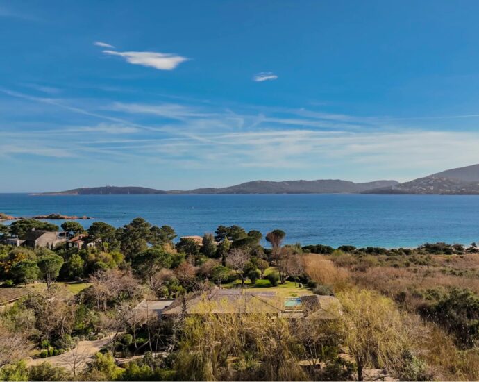 Cala Rossa beach, 5 rooms, pool, right on the water, RL351 Alzu di Cala Rossa