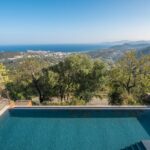 L’Île Rousse, Occiglioni, architect-designed villa, 6 bedrooms, pool, panoramic sea view.