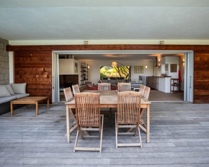 Pinarello, Villa 5 chambres, piscine, vue mer et montagnes