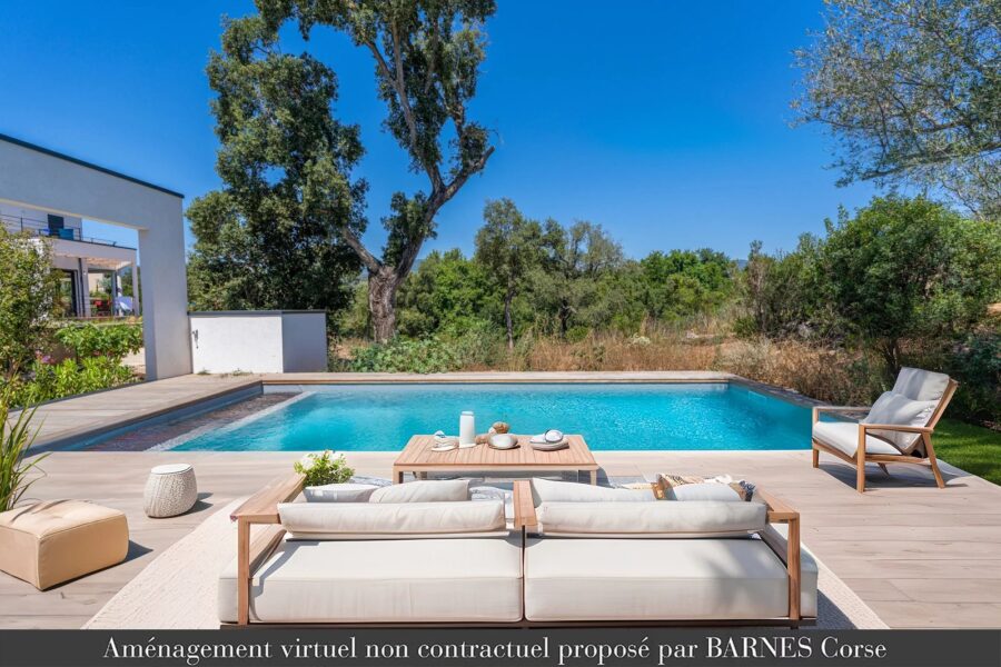 Exclusivité, Pinarello, Villa contemporaine, 5 chambres, piscine, plage à pied, vue montagnes