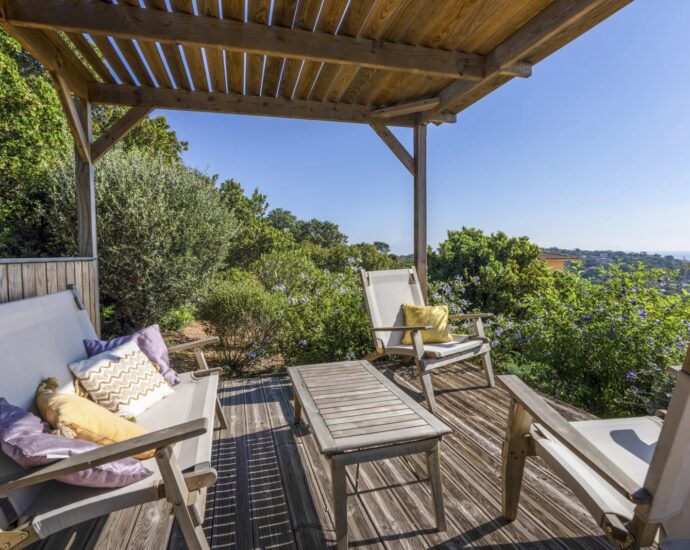 Porto -Vecchio, Arasu, Cirindinu, villa 3 chambres, piscine, vue mer panoramique, proche plage