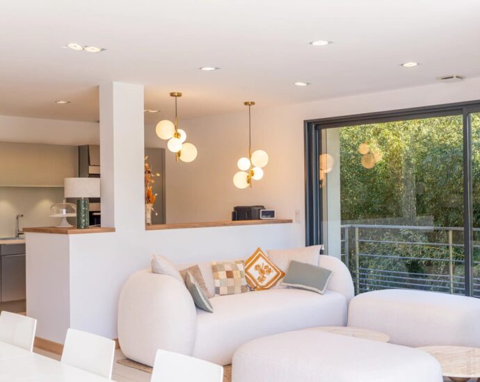 Porto Vecchio, Cala Rossa, Villa A Maredda, 5 bedrooms, swimming pool and nearby the beach, RL177