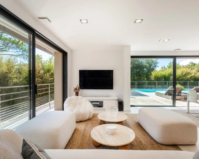 Porto Vecchio, Cala Rossa, Villa A Maredda, 5 bedrooms, swimming pool and nearby the beach, RL177