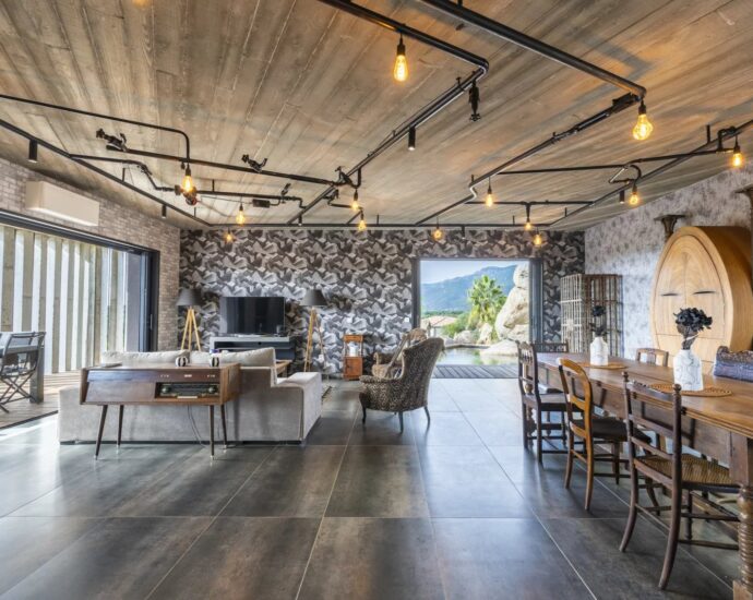 Lecci, Villa d’architecte, 4 chambres, piscine, vue dégagée, proche de la plage de Saint-Cyprien