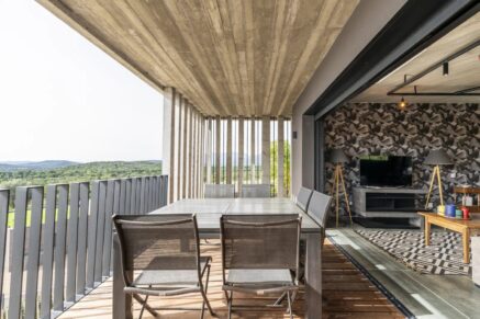 Lecci, Villa d’architecte, 4 chambres, piscine, vue dégagée, proche de la plage de Saint-Cyprien