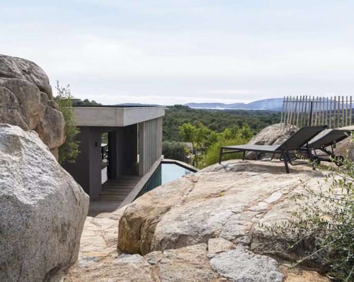 Lecci, Villa d’architecte, 4 chambres, piscine, vue dégagée, proche de la plage de Saint-Cyprien