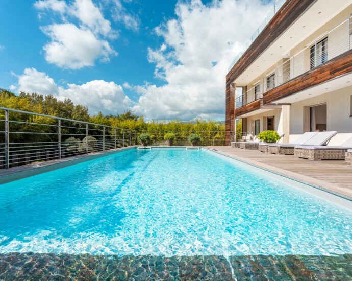 Porto Vecchio, Cala Rossa, Villa A Maredda, 5 bedrooms, swimming pool and nearby the beach, RL177