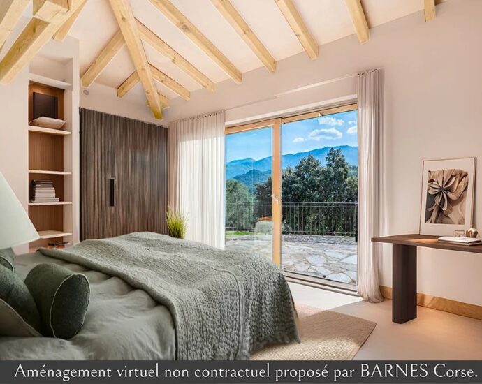 L’Ile Rousse, villa de plain-pied avec piscine sur terrain de 2.2 hectares, vue montagnes, proche plage