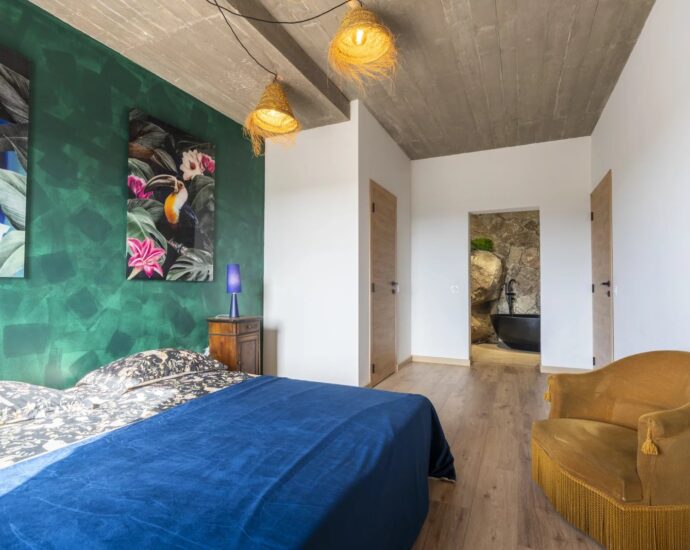 Lecci, Villa d’architecte, 4 chambres, piscine, vue dégagée, proche de la plage de Saint-Cyprien