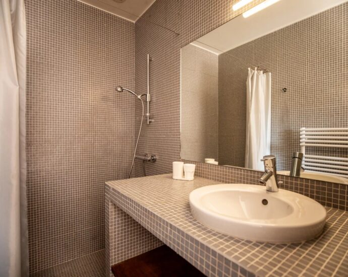 Pinarello, Villa 5 chambres, piscine, vue mer et montagnes