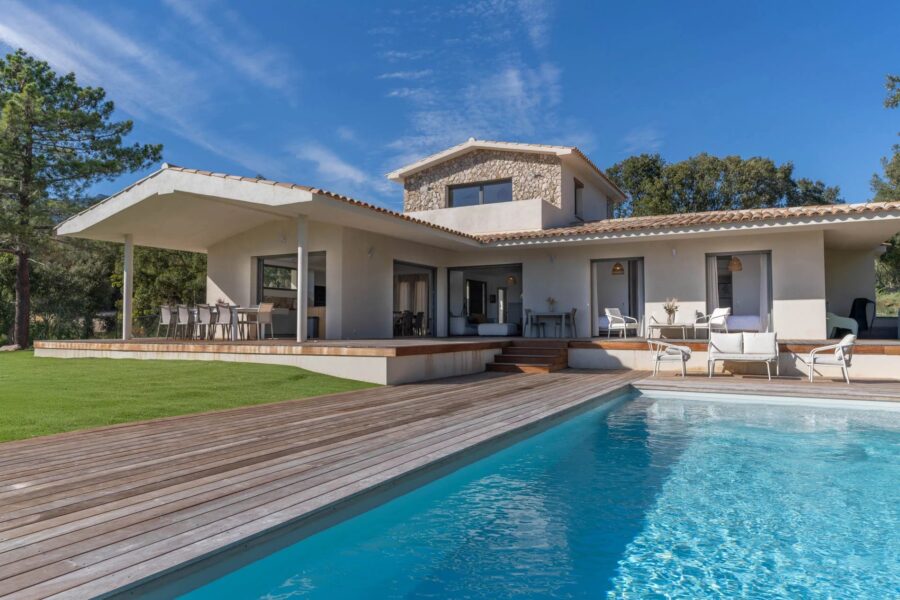 Sotta, Petra Longa Filippi, Villa 4 bedrooms, heated pool, mountain view, close to the beach