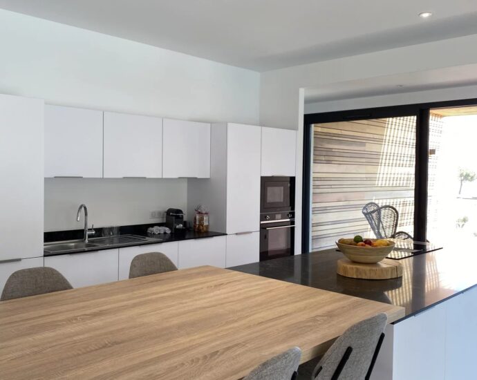 RL309 – Sainte-Lucie-de-Porto-Vecchio – Villata, Villa, 5 chambres, piscine et vue mer
