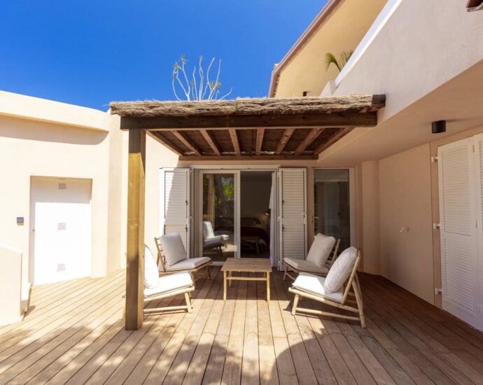 RL285 – Porto-Vecchio, Domaine de Cala Rossa, villa 5 chambres, piscine et plage à pied